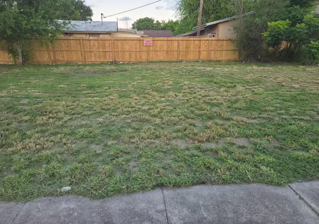 Photo 1 of Land for sale at 2825 Dixie St, Corpus Christi, TX 78405 | MLS# 21295000 | Listing updated on 2026-10-03