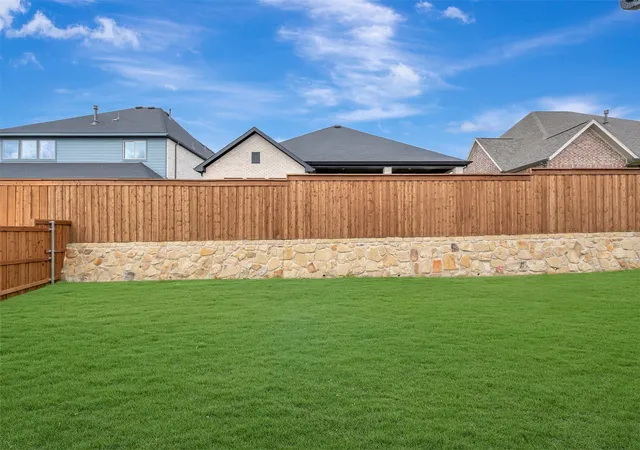 Photo 3 of Single family home for sale at 1908 Lowland Dr, Rockwall, TX 75087 | MLS# 21295014 | Listing updated on 2026-10-05