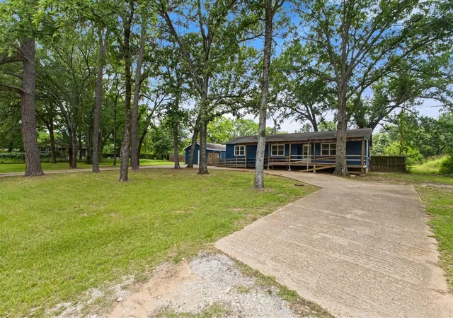 Homes for sale in Gun Barrel City, TX | 128 Harmon Rd, Gun Barrel City, TX 75156 | MLS# 21289121