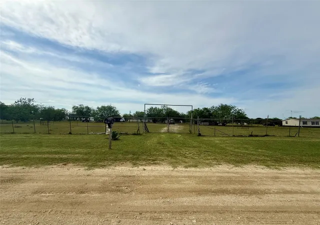 Land for sale at 1132 Sw County Road 2348, Richland, TX 76681 | MLS# 21283318