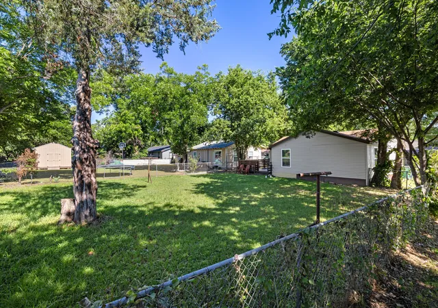 Homes for sale in Bridgeport, TX | 2006 E Cates St, Bridgeport, TX 76426 | MLS# 21290113