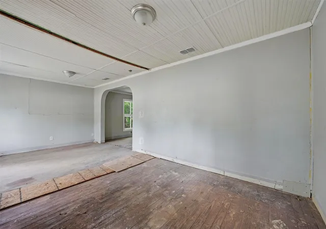 Homes for sale in Denison, TX | 829 W Walker St, Denison, TX 75020 | MLS# 21291778