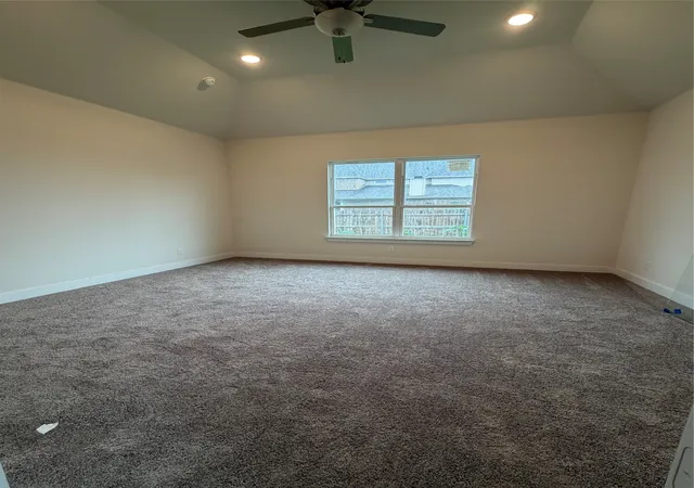Photo 4 of Single family home for sale at 2106 Bankside Ln, Lorena, TX 76655 | MLS# 21295092 | Listing updated on 2026-08-25
