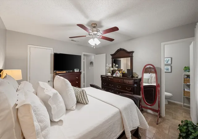 Photo 4 of Single family home for sale at 6060 Cr 3925, Athens, TX 75752 | MLS# 21295109 | Listing updated on 2026-10-05
