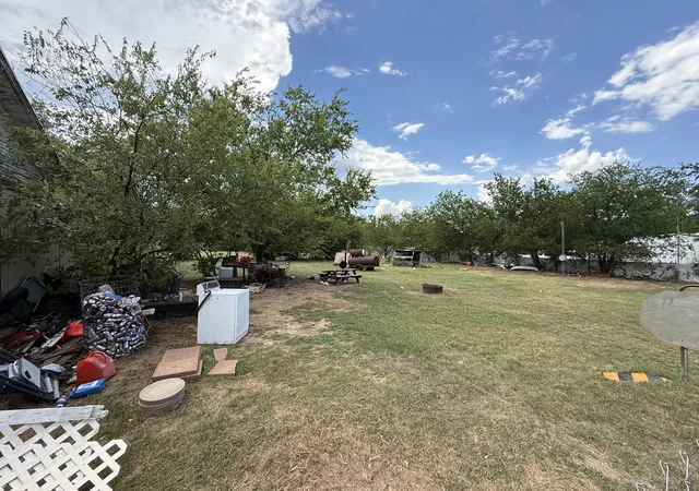 Photo 2 of Single family home for sale at 1716 Sw 6th Ave, Mineral Wells, TX 76067 | MLS# 21267555 | Listing updated on 2026-07-20