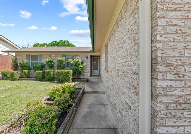 Photo 3 of Single family home for sale at 1801 Tyler Ave, Euless, TX 76040 | MLS# 21295244 | Listing updated on 2026-08-20