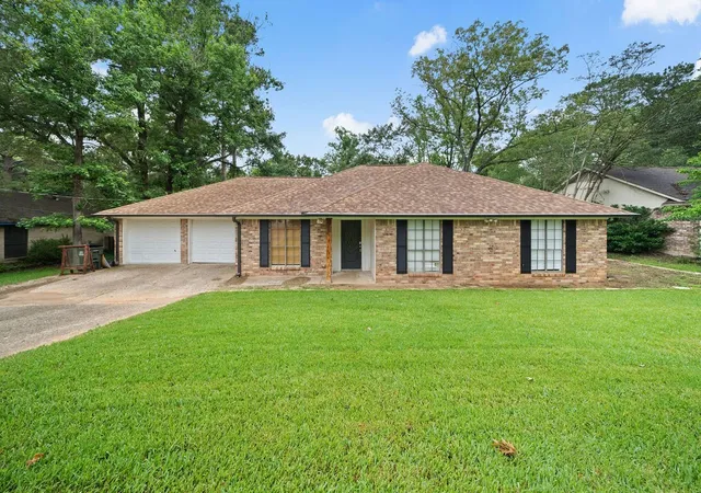 Photo 2 of Single family home for sale at 15060 Willowwood Dr, Tyler, TX 75703 | MLS# 21291478 | Listing updated on 2026-09-27