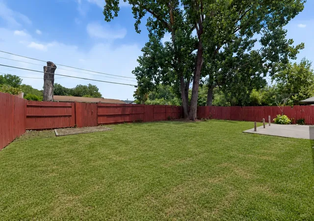 Homes for sale in Dallas, TX | 2217 52nd St, Dallas, TX 75216 | MLS# 21295287