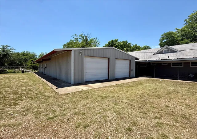 Photo 3 of Multi family home for sale at 408 Live Oak St St, Marlin, TX 76661 | MLS# 21295394 | Listing updated on 2026-07-14