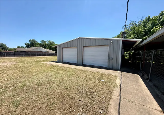 Photo 3 of Multi family home for sale at 408 Live Oak St St, Marlin, TX 76661 | MLS# 21295394 | Listing updated on 2026-07-14