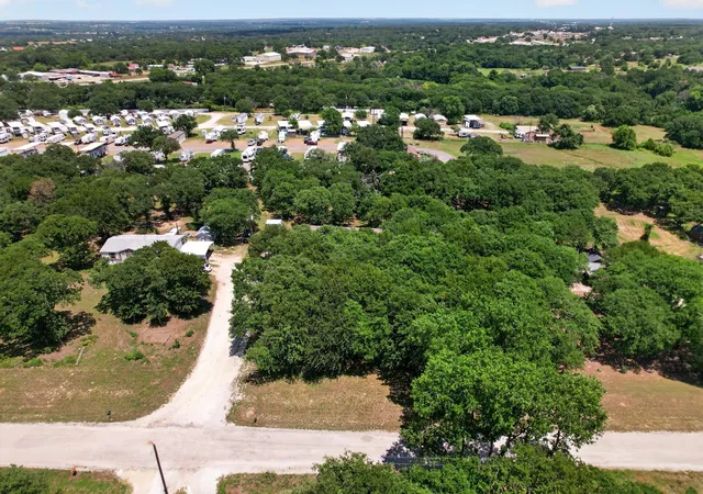 Homes for sale in Springtown, TX | 157 Adalida Ln, Springtown, TX 76082 | MLS# 21295412