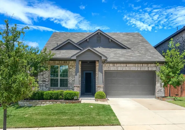 Photo 1 of Single family home for sale at 3805 S Courtney Ct, Heartland, TX 75126 | MLS# 21295122 | Listing updated on 2026-10-03
