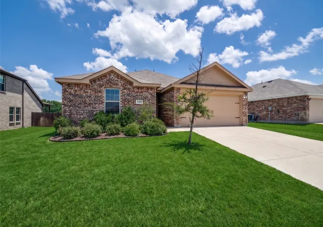 Photo 1 of Sale Pending at 2910 Rowland Dr, Seagoville, TX 75159 | MLS# 21287317 | Listing updated on 2026-08-18