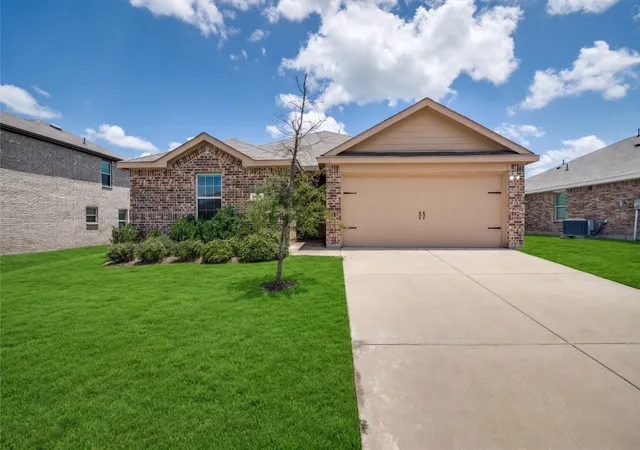 Photo 2 of Sale Pending at 2910 Rowland Dr, Seagoville, TX 75159 | MLS# 21287317 | Listing updated on 2026-08-18