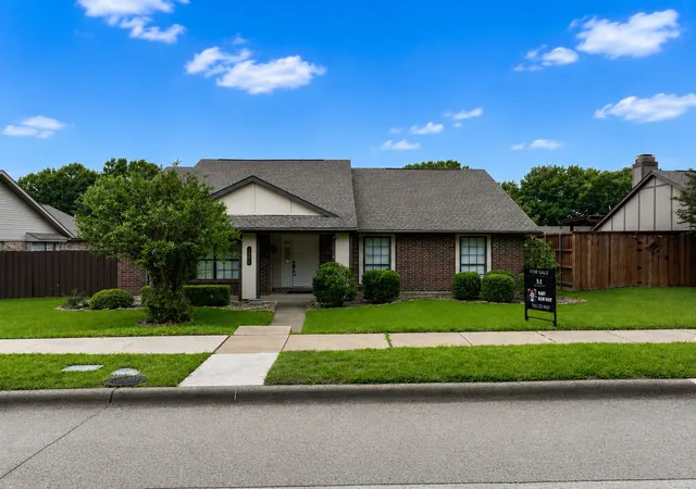Homes for sale in Plano, TX | 1308 Mullins Dr, Plano, TX 75025 | MLS# 21295212
