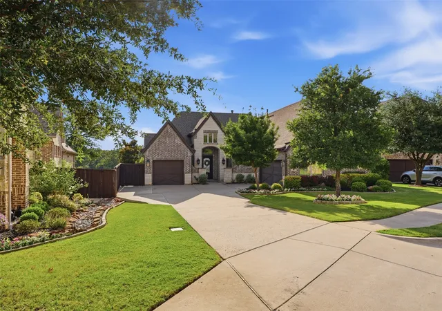 Homes for sale in Grapevine, TX | 1221 Falcon Dr, Grapevine, TX 76051 | MLS# 21294992