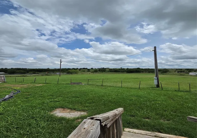 Homes for sale in New Fairview, TX | 389 Hilltop Trl, New Fairview, TX 76078 | MLS# 21295561