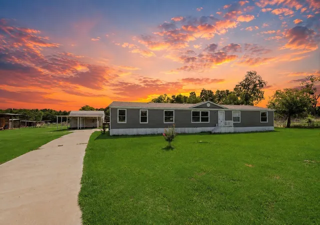 Photo 2 of Manufactured home for sale at 1287 County Road 134, Kaufman, TX 75142 | MLS# 21293709 | Listing updated on 2026-08-31