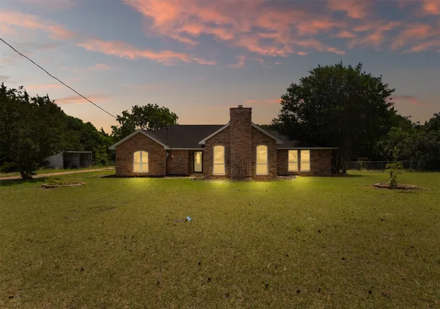 Homes for sale in Midlothian, TX | 1940 Elm Creek Ln, Midlothian, TX 76065 | MLS# 21294378