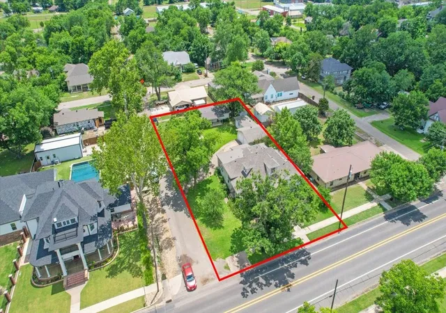 Homes for sale in Honey Grove, TX | 704 E Main St, Honey Grove, TX 75446 | MLS# 21295604
