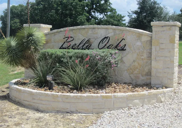 Homes for sale in Tolar, TX | 625 Dana Ct, Tolar, TX 76476 | MLS# 21293620