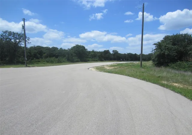 Homes for sale in Tolar, TX | 625 Dana Ct, Tolar, TX 76476 | MLS# 21293620