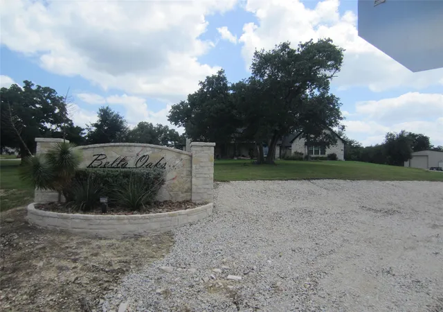 Homes for sale in Tolar, TX | 625 Dana Ct, Tolar, TX 76476 | MLS# 21293620