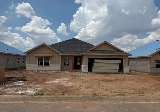 Photo 1 of Sale Pending at 7668 Lake Ridge Pkwy, Abilene, TX 79602 | MLS# 21295622 | Listing updated on 2026-09-02