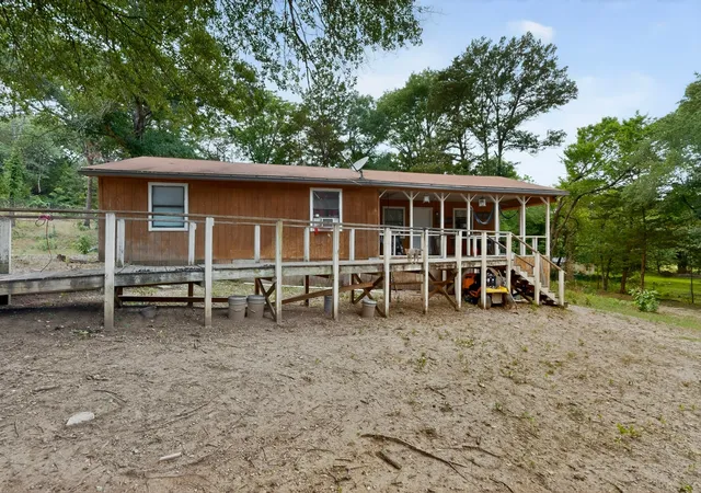 Photo 1 of Manufactured home for sale at 10823 Lakeview Trl, Quinlan, TX 75474 | MLS# 21294285 | Listing updated on 2026-09-26