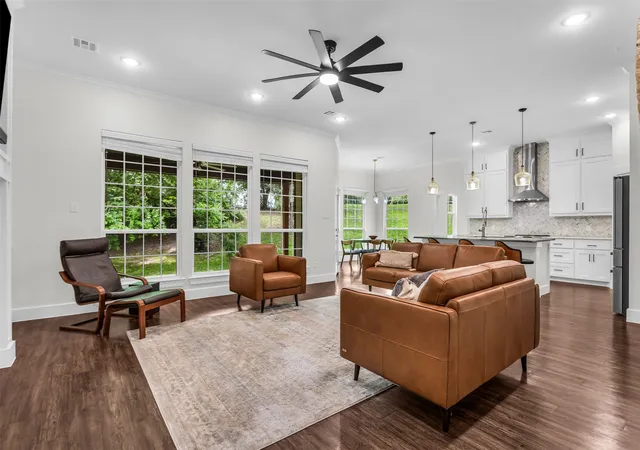 Photo 2 of Single family home for sale at 1028 W Day St, Denison, TX 75020 | MLS# 21275362 | Listing updated on 2026-09-21