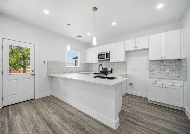 Homes for sale in Fort Worth, TX | 713 Exeter St, Fort Worth, TX 76104 | MLS# 21295478