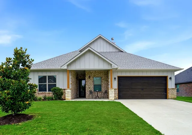 Homes for sale in Stephenville, TX | 113 Wiley St, Stephenville, TX 76401 | MLS# 21295480