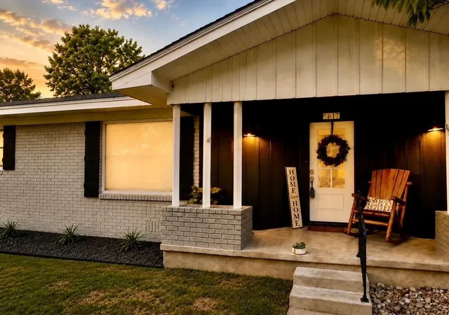 Photo 2 of Single family home for sale at 617 Cardinal Dr, Woodway, TX 76712 | MLS# 21294213 | Listing updated on 2026-07-25