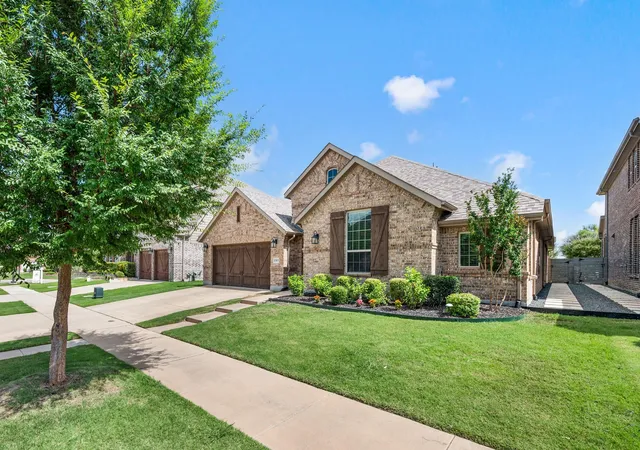 Homes for sale in Argyle, TX | 1505 14th St, Argyle, TX 76226 | MLS# 21295830