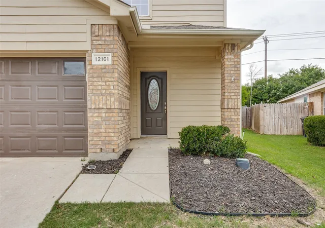 Photo 2 of Single family home for sale at 12161 Thicket Bend Dr, Fort Worth, TX 76244 | MLS# 21295877 | Listing updated on 2026-07-23