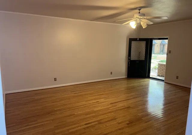 Homes for sale in Dallas, TX | 6027 E University Blvd #114, Dallas, TX 75206 | MLS# 21295792