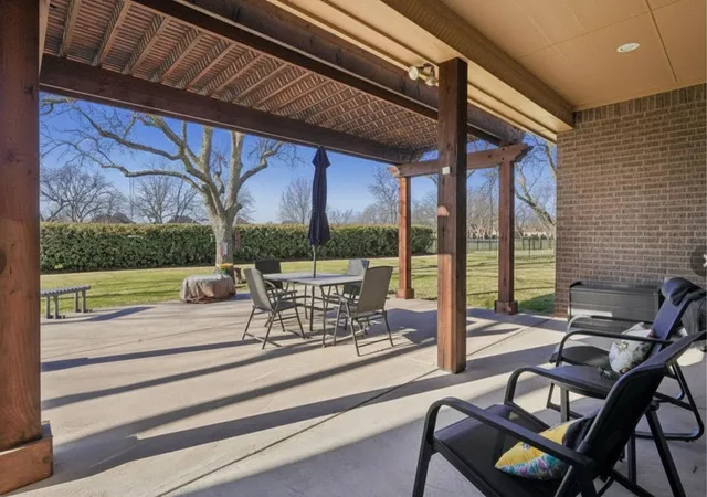 Photo 2 of Sale Pending at 5707 Medinah Dr, Granbury, TX 76049 | MLS# 21295829 | Listing updated on 2026-07-20