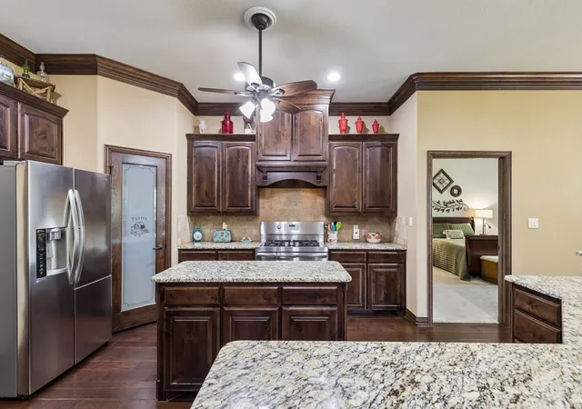 Photo 3 of Sale Pending at 5707 Medinah Dr, Granbury, TX 76049 | MLS# 21295829 | Listing updated on 2026-07-20