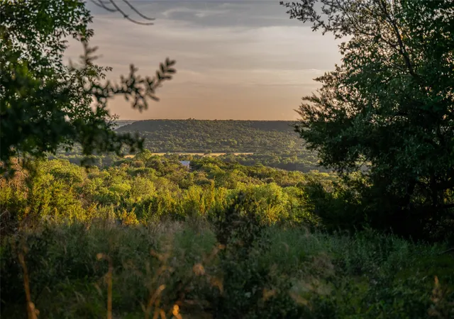 Photo 4 of House for sale at 28205 N Us Hwy 281, Stephenville, TX 76401 | MLS# 21293285 | Listing updated on 2026-09-28
