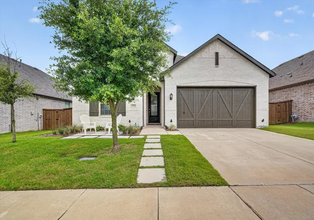 Photo 1 of Single family home for sale at 1713 Pieneze Dr, Rockwall, TX 75032 | MLS# 21294734 | Listing updated on 2026-08-27