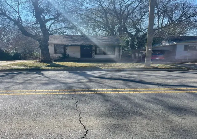 Photo 1 of Single family home for sale at 3537 Lakeshore Dr, Shreveport, LA 71109 | MLS# 21287824 | Listing updated on 2026-07-24