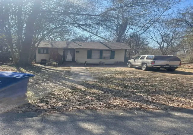 Photo 1 of Single family home for sale at 3145 W Laurel St, Shreveport, LA 71109 | MLS# 21287754 | Listing updated on 2026-07-24