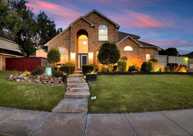 2nd image of 1412 Sunrise Ln, Sachse, TX 75048 | MLS# 21293104