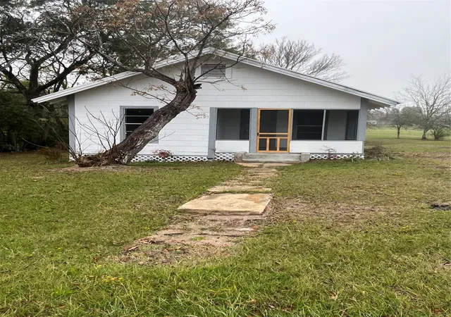 1st image of 154 Church St, Campti, LA 71411 | MLS# 21295995