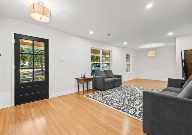 Photo 3 of Single family home for sale at 4112 Selkirk Dr W, Fort Worth, TX 76109 | MLS# 21295999 | Listing updated on 2026-07-28
