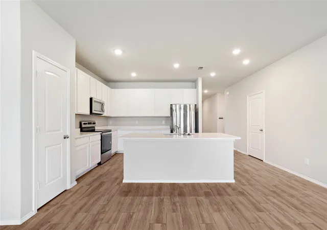 Photo 4 of Single family home for sale at 1217 Benwick Dr, Van Alstyne, TX 75495 | MLS# 21296013 | Listing updated on 2026-10-07