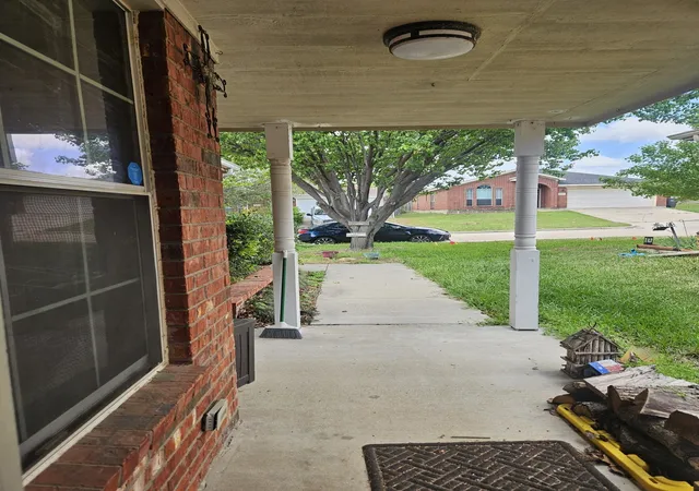 Photo 4 of Single family home for sale at 2417 Ensenada Ln, Fort Worth, TX 76108 | MLS# 21296031 | Listing updated on 2026-08-24