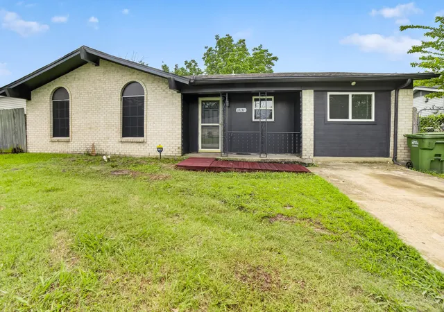Homes for sale in Balch Springs, TX | 15131 Oakwood Ln, Balch Springs, TX 75180 | MLS# 21296029