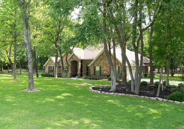Homes for sale in Weatherford, TX | 144 Overton Ridge Cir, Weatherford, TX 76088 | MLS# 21296072