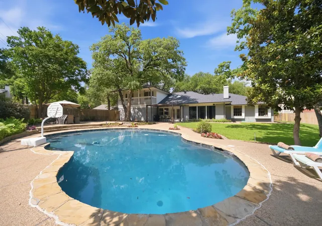 Homes for sale in Colleyville, TX | 3612 Greenbriar Ct, Colleyville, TX 76034 | MLS# 21296218